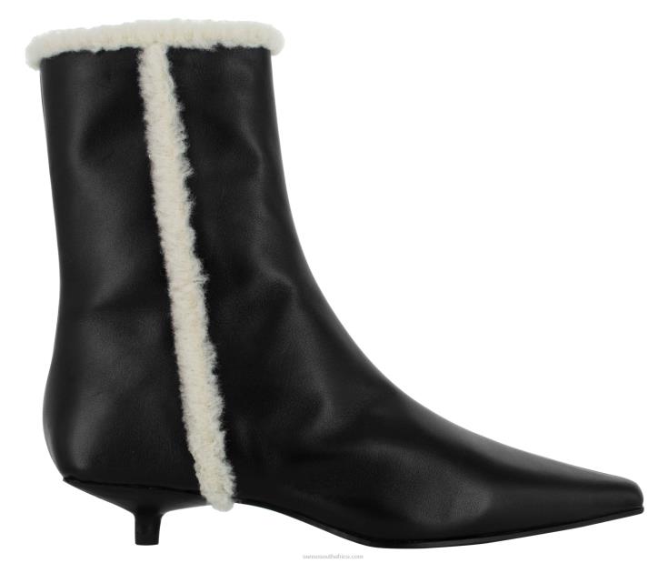 60TRR8 Senso Autumn/Winter 21 Frederick I Ivory